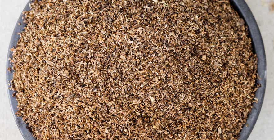 Close up of Standlee Smart Beet Shreds in a feed pan.