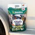 Alfalfa Forage Bites – Very Berry Flavored Horse Treats thumbnail #9