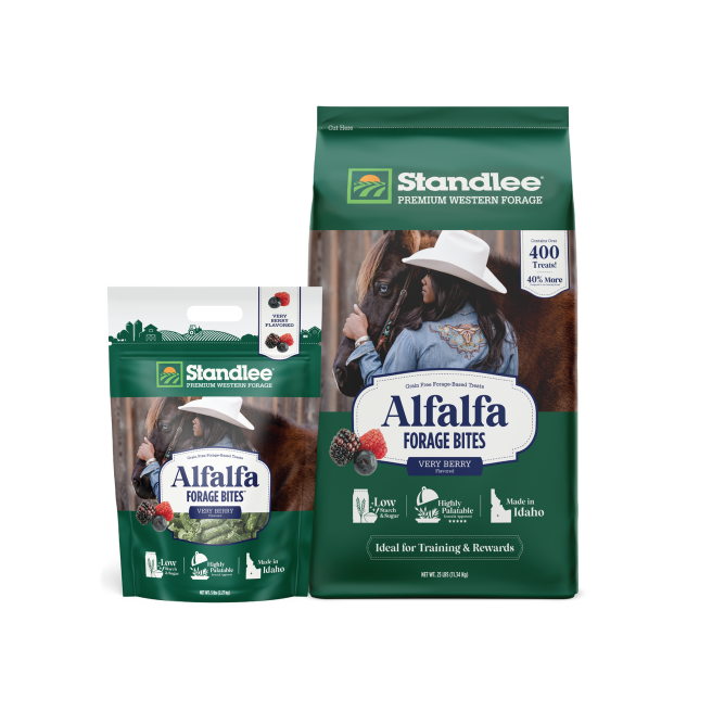 Alfalfa Forage Bites – Very Berry Flavored Horse Treats